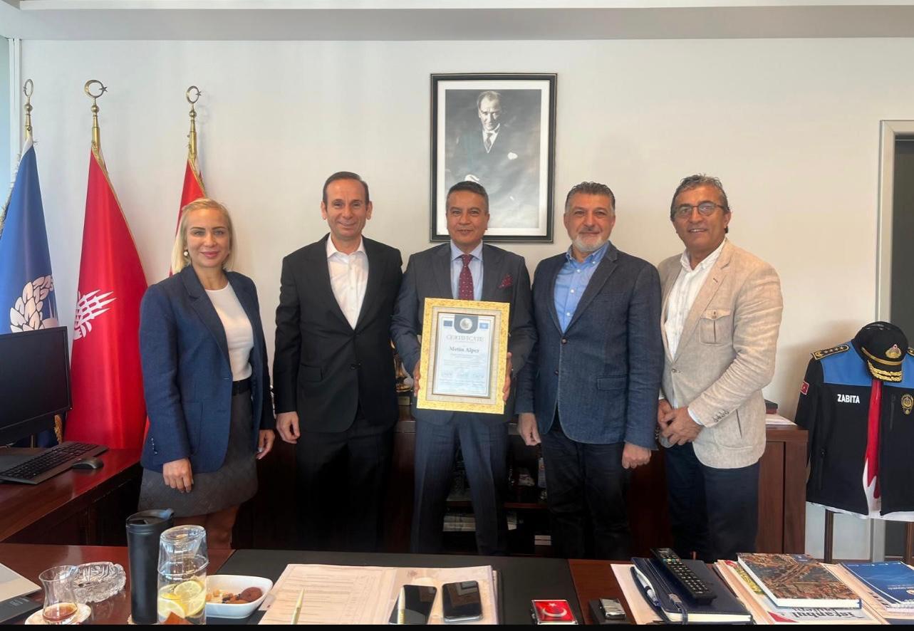 You are currently viewing Uluslararası Diplomatlar Birliği’nden İBB Zabıta Dairesi Başkanı’na Ziyaret